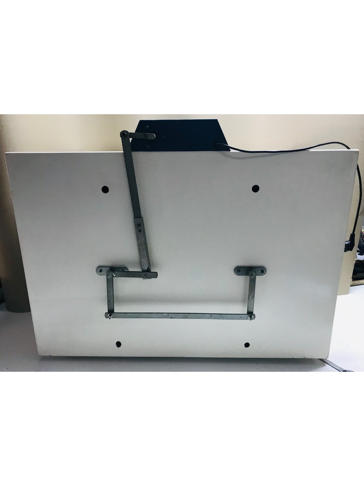 Incubadora segunda mano reacondicionada Masalles MOD.65-C